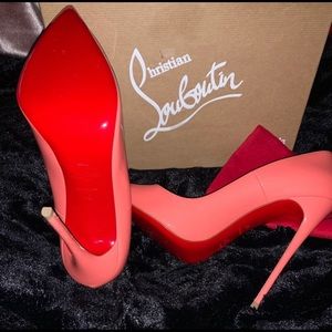 So Kates Christain Loubotins